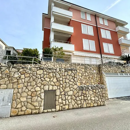 Golden Sun Apartment Dramalj