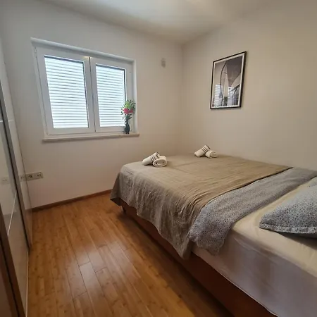 Golden Sun Appartement *