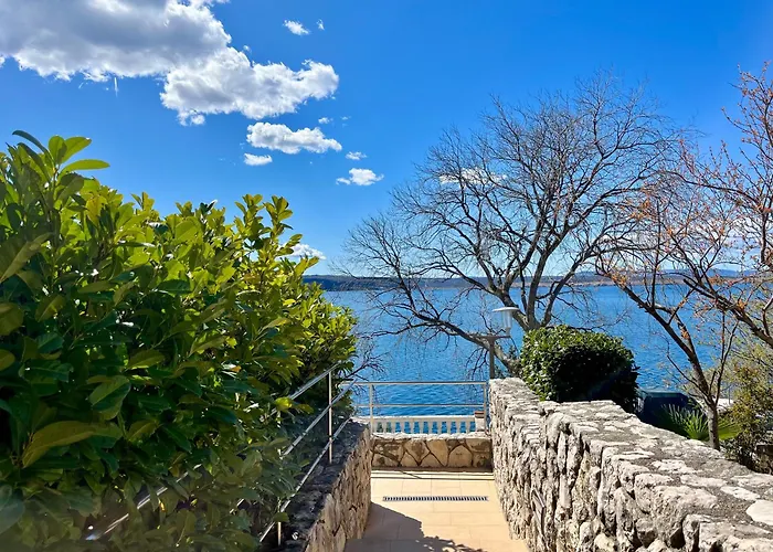 Golden Sun アパート